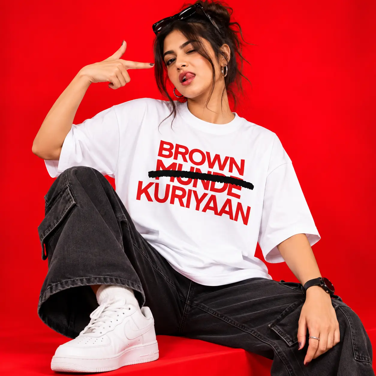 Brown Munde Kuriyan White Oversized Graphic T-Shirt for Women
