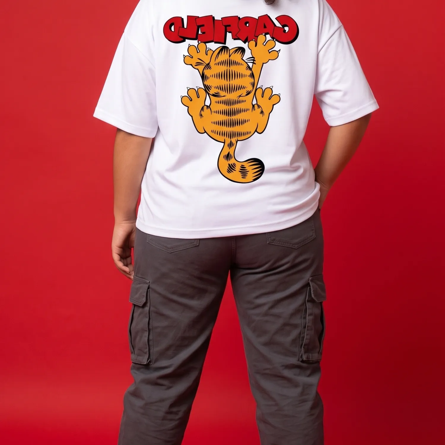 PROOXY Retro Vibe Garfield Climbing Oversized Tee - White