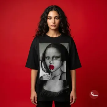Mona's Sweet Kiss Surrealist Lip T-Shirt